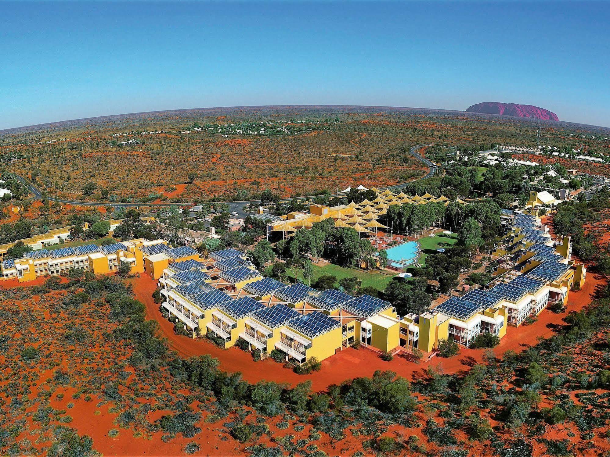 Outback Hotel Ayers Rock Exterior photo